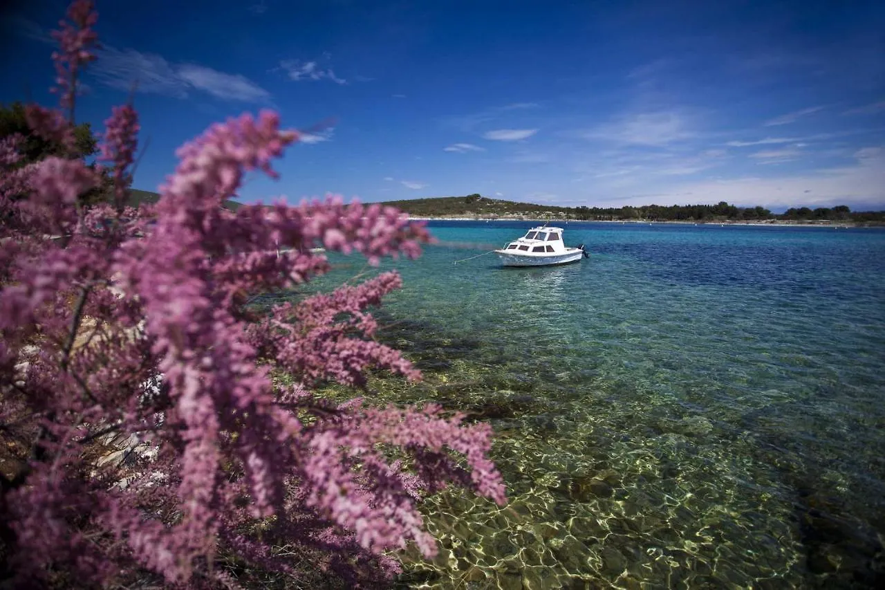 Exclusive Apartments Milahomes By The Sea, Boot Mooring And Private Parking Mali Lošinj Croacia