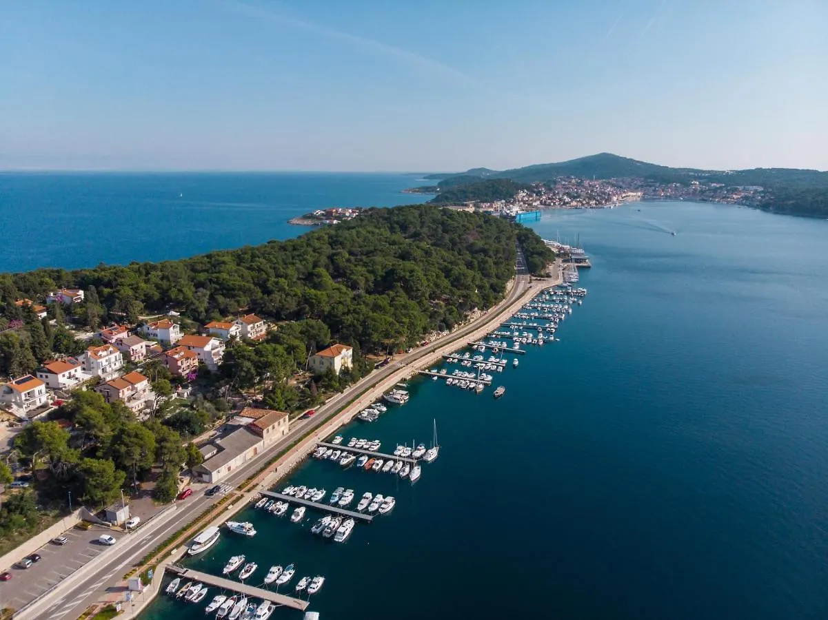 Exclusive Apartments Milahomes By The Sea, Boot Mooring And Private Parking Mali Lošinj Croacia
