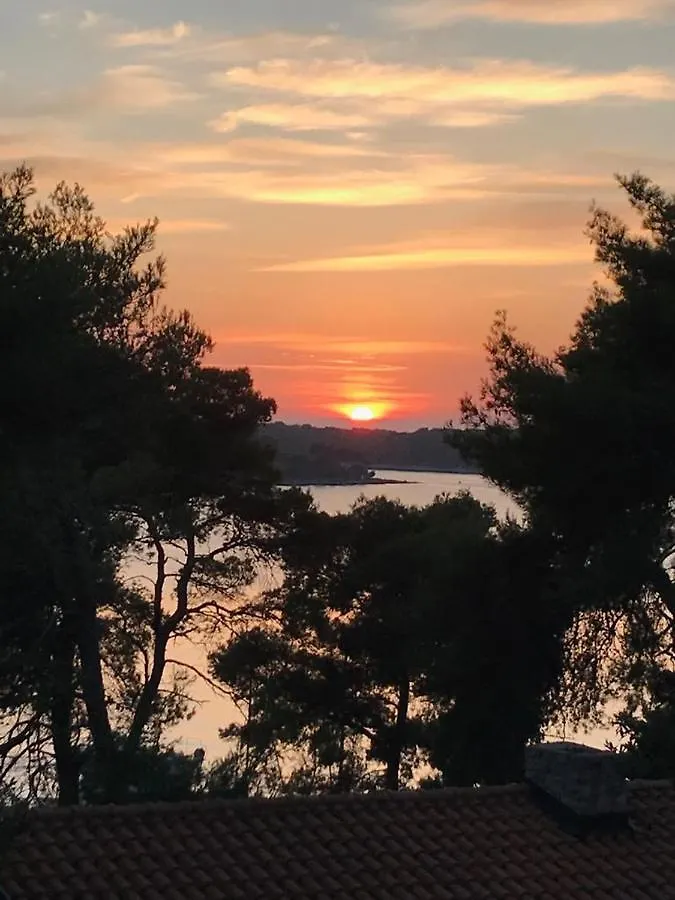 Exclusive Apartments Milahomes By The Sea, Boot Mooring And Private Parking Mali Lošinj Croacia